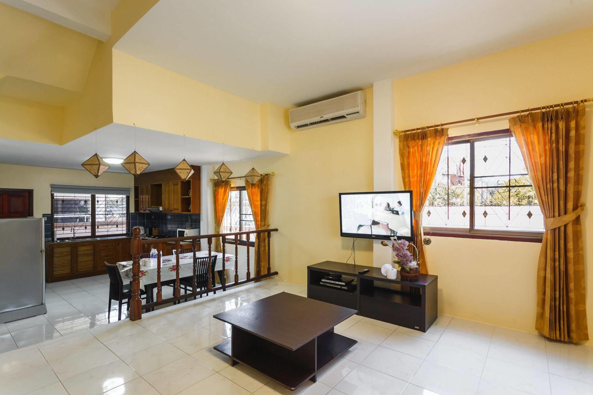 อีริคสัน เกสท์เฮาส์ Hotel Patong ภายนอก รูปภาพ